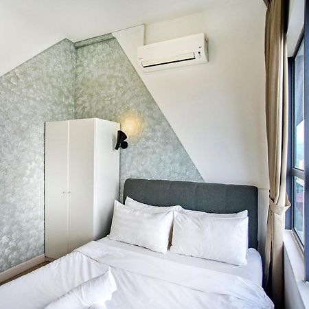 Arte Plus Klcc Designer Suites By Cobnb 쿠알라룸푸르 외부 사진