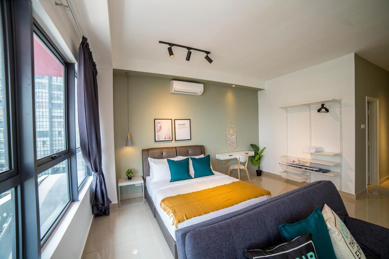 Arte Plus Klcc Designer Suites By Cobnb 쿠알라룸푸르 외부 사진